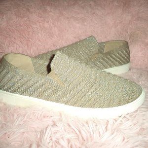 CLIFFS BY WHITE MOUNTAIN TAN WOVEN KNIT SLIP ON SNEAKERS~WOMENS SIZE 8 1/2W